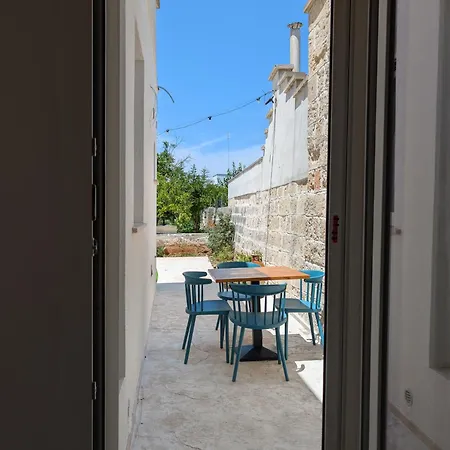 Nux Rooms&garden
